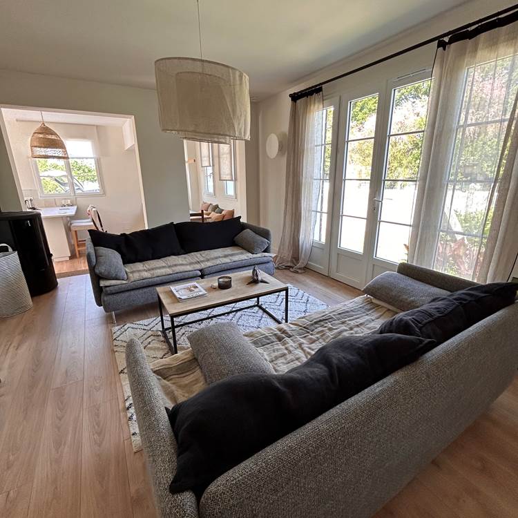 Rénovation du salon  Maison Ginette / Après-photo-page