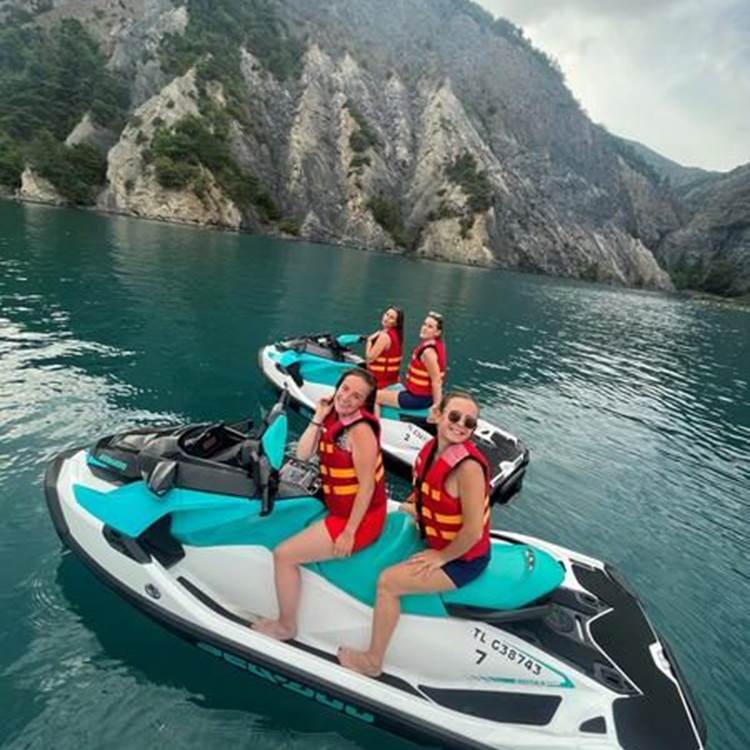 Jet Ski 05 - Le Port Saint-Pierre au Sauze-du-Lac-photo-page