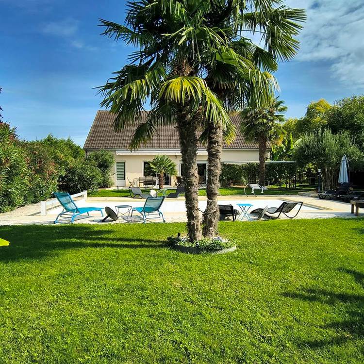chambres d’hôtes La Flèche jardin piscine calme-photo-news