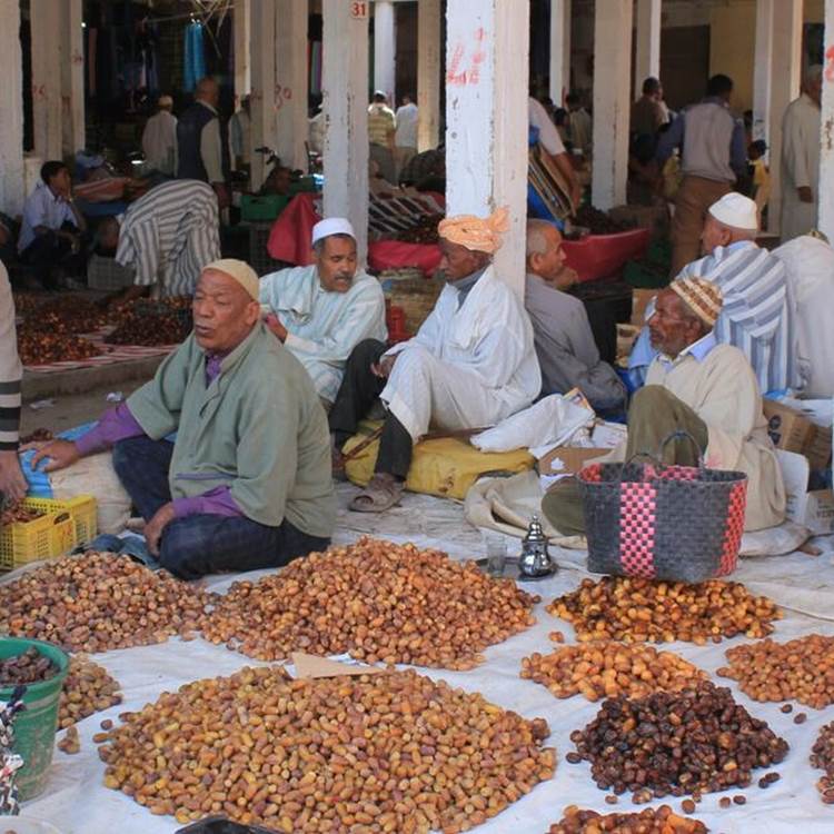 Le marché des dattes à Rissani-photo-page