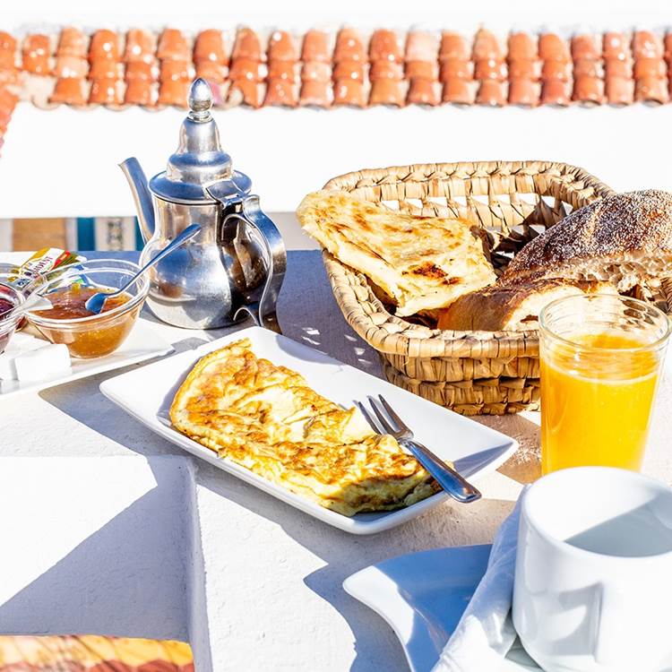 Petit déjeuner sur la terrasse-photo-page