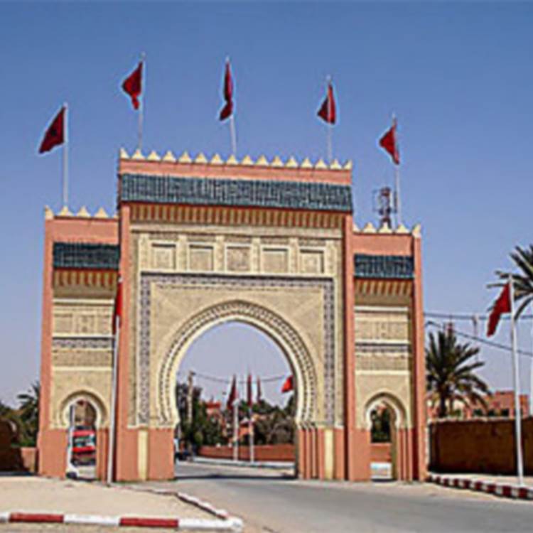 La porte de Rissani, une des plus belles du Maroc-photo-page