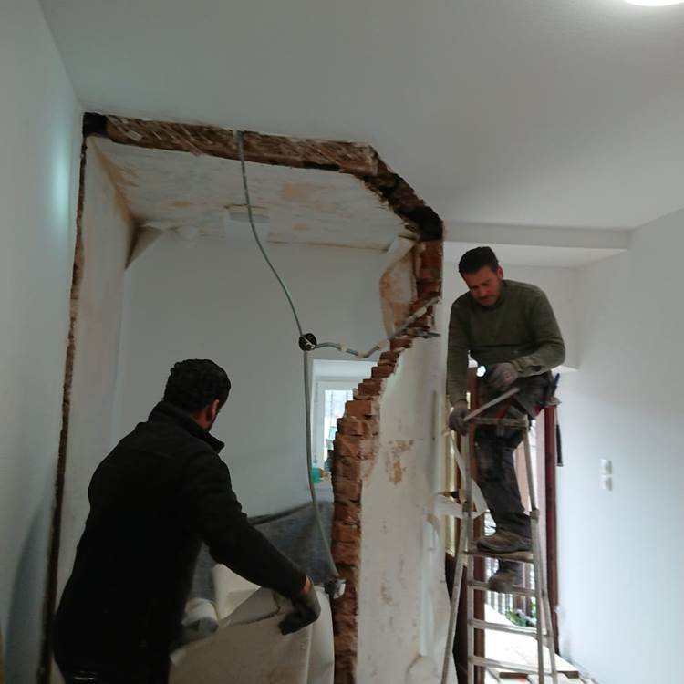 Démolition d'une mur-photo-page