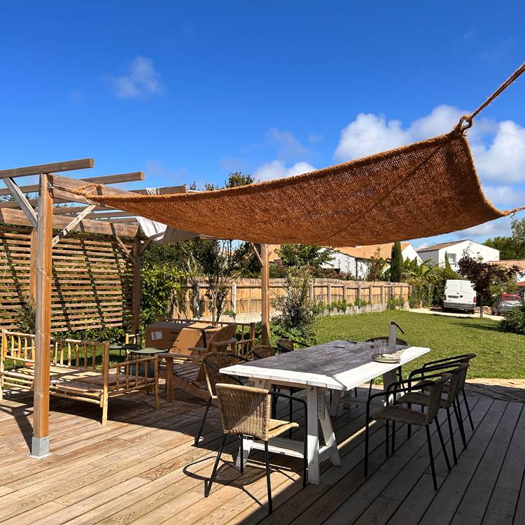 Voile en coco sur la terrasse de Maison Ginette-photo-page