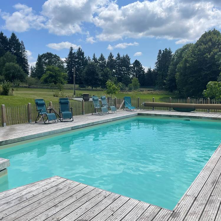 Piscine sécurisée et chauffée-photo-news