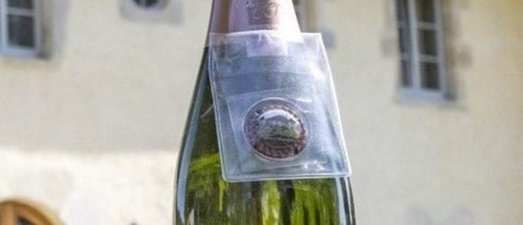 Champagne brute 75 cl  "Le Relais des deux tours" avec capsule de collection