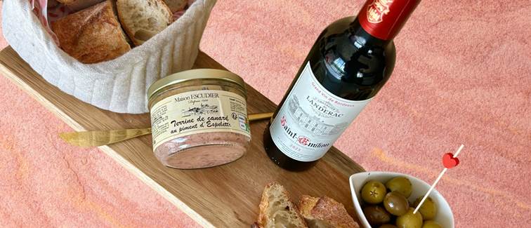 Planche vin rouge et terrine de canard