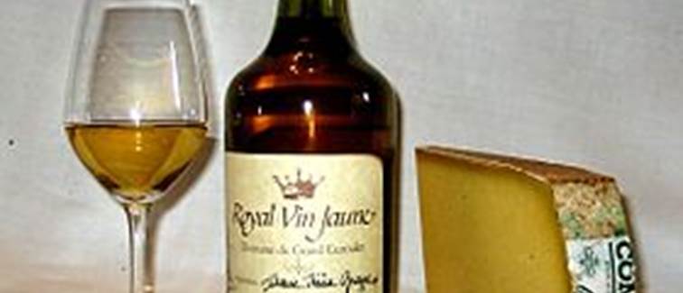 Vin Jaune du Jura, cepage savagin, vins de voile, bouteille Clavelin