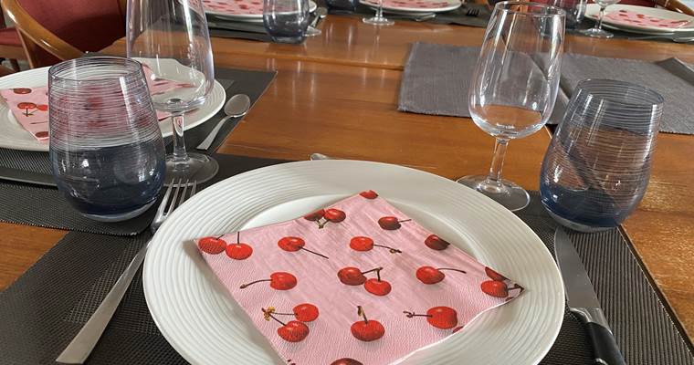 Photo de la table - Chambres d'hôtes La Grange Richard à Dinsac