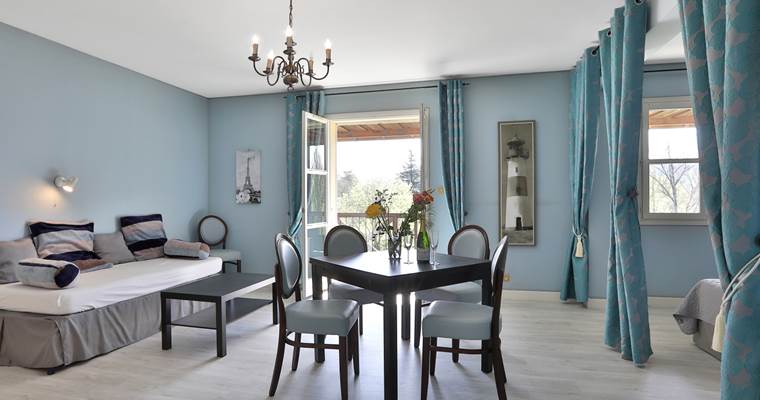 Gîte Tradition Gentilhommière 34 avec balcon filant pour 2 à 4 personnes