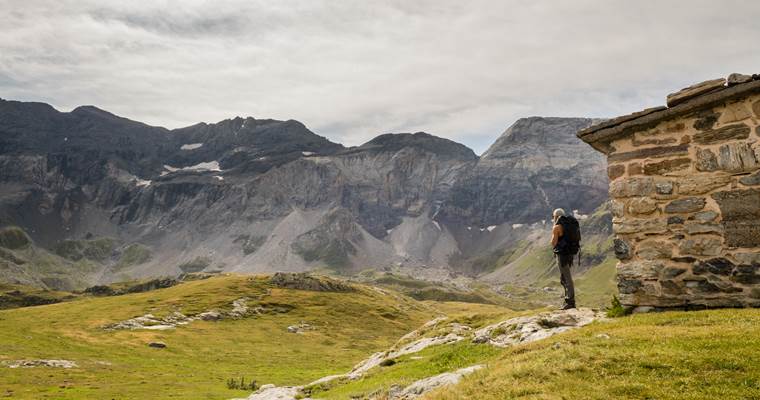 Randonneur cirque de Troumouse