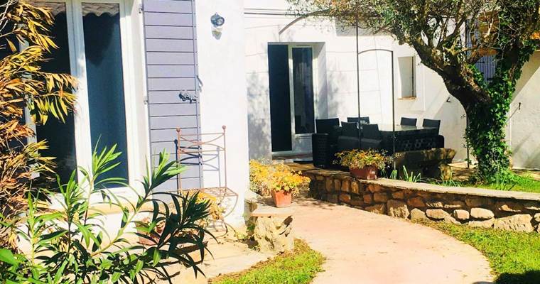 EA16D6D2-068A-49AB-A4CA-FB3C257A2229