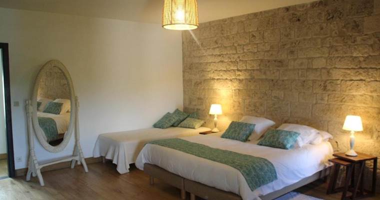 chambre-hote-manoir-courbiac-piscine