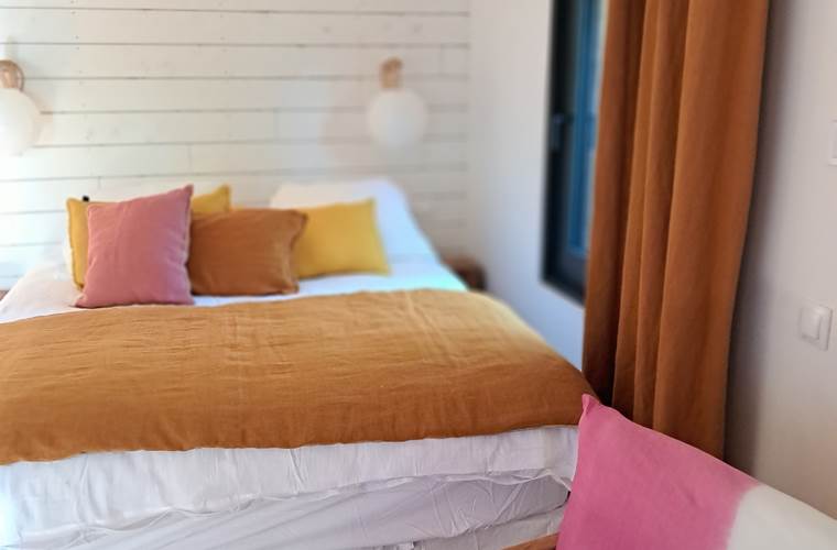 Lit Queen Size 160x200 avec surmatelas
