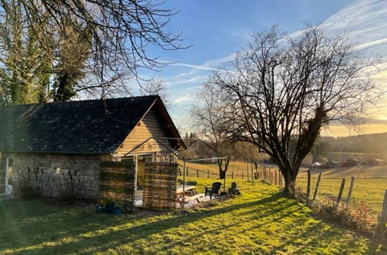 Gite La Bergerie - Vue arrière de la terrasse
