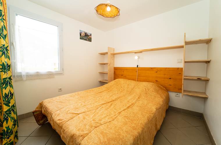 chambre lit double ( 2 chambres avec lit double)