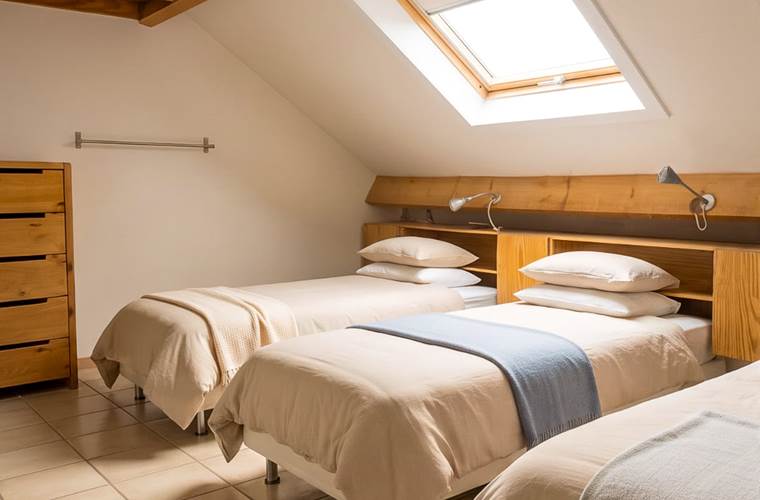 Chambre 3 lits simples