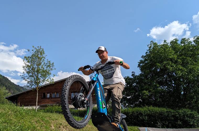 Pump track