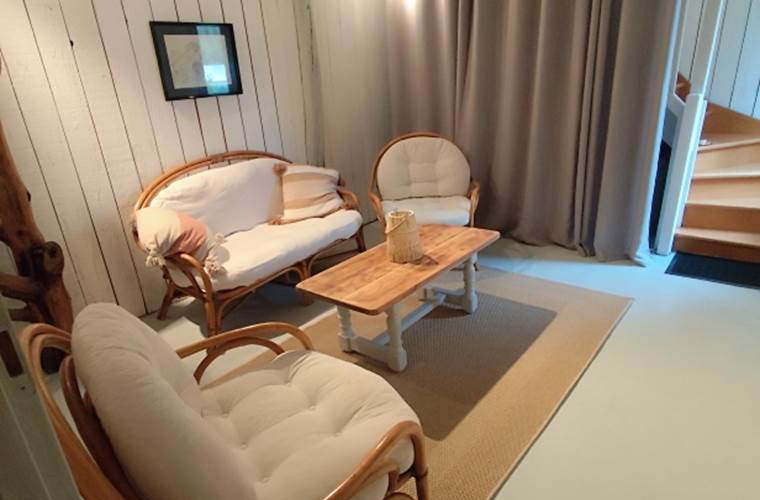 Salon Rez-de-chaussée du gîte Bambou