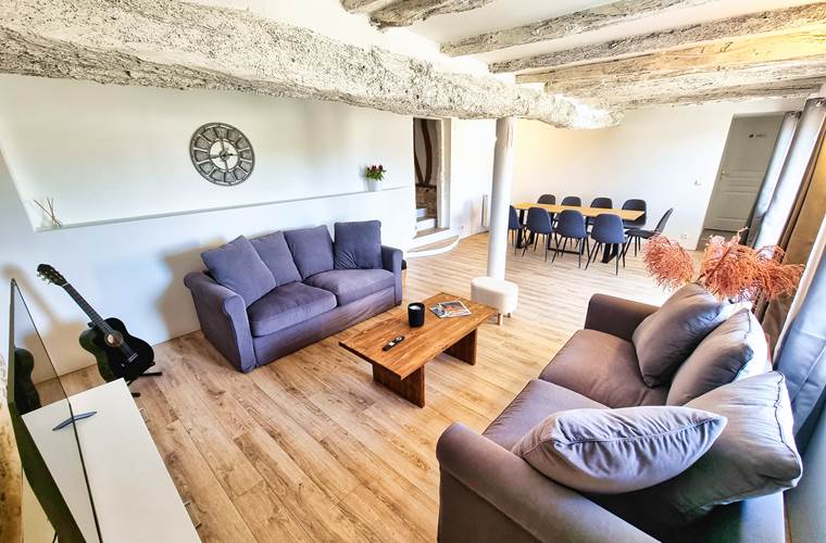 salon-convivial-gite-le-cottage-location-lauragaise.jpg