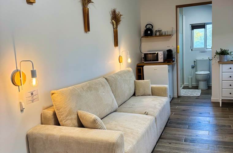 studio-le-lodge-interieur-chaleureux-et-pratique.jpg