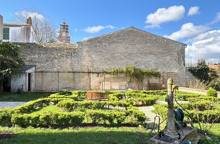Vue de la chambre parentale et de la cabine bâteau