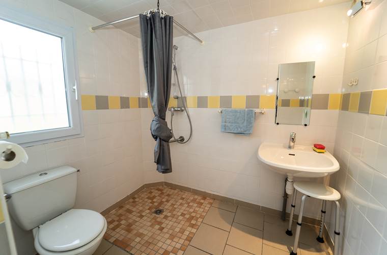 chambre avec salle d'eau