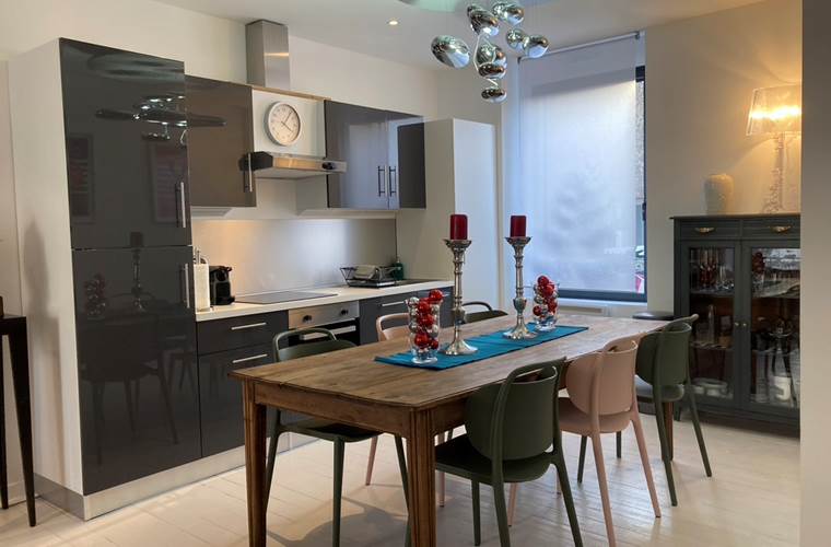 maison NOMAH espace repas cuisine
