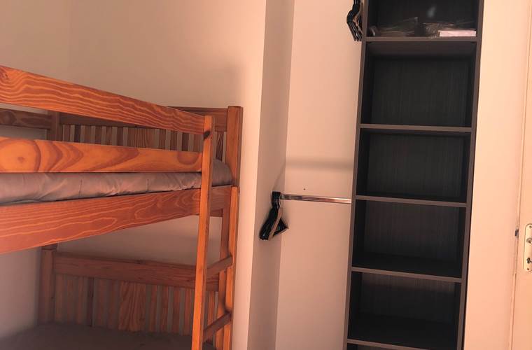 Les Mazets du Rouret - L'Olivier chambre enfants dressing