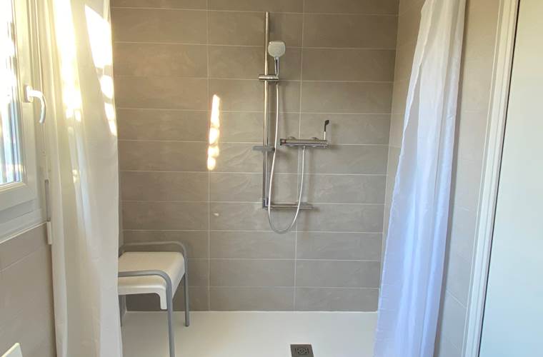 Residence 3 iles_Binic-Etables sur mer_Gite Hotel_Douche Ouessant