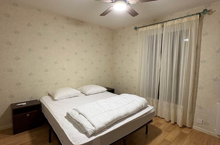 chambre-lit-160-occitanie-parc-animalier-aveyron