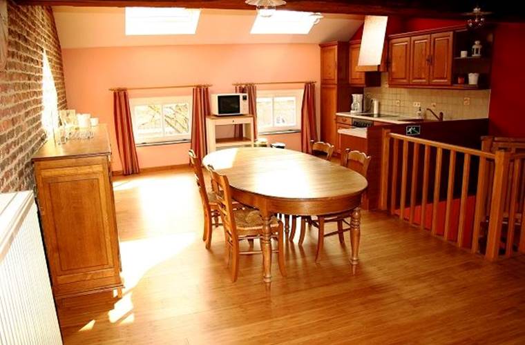 Salle à manger et cuisine