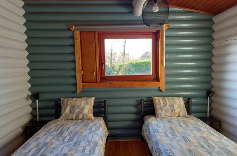 Le chalet du Ménobu "La 2ème chambre à coucher avec deux lits simples"