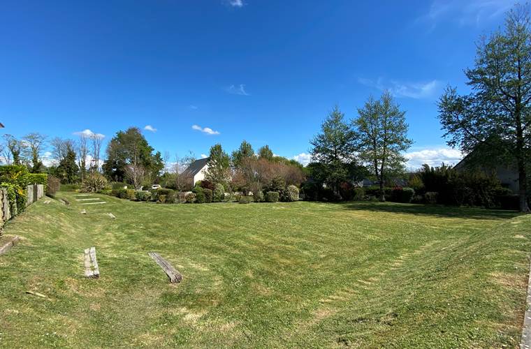 jardin_vacance_mer_finistere_pas cher_le relecq kerhuon_chien_evea garden_appartement location