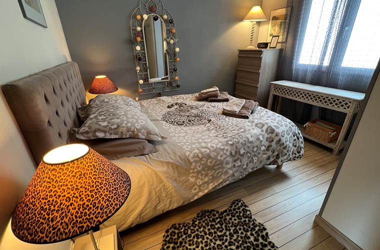 chambre donnant sur le patio intérieur