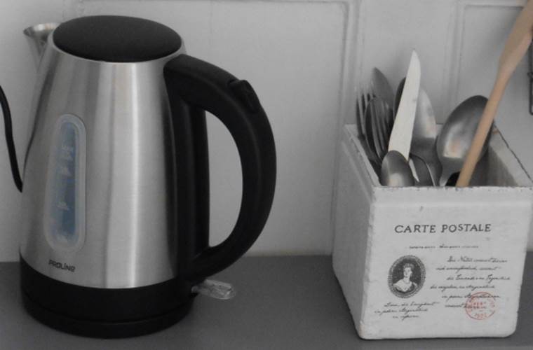 Chambre d'Hôtes l'Ephémère - Détails kitchenette