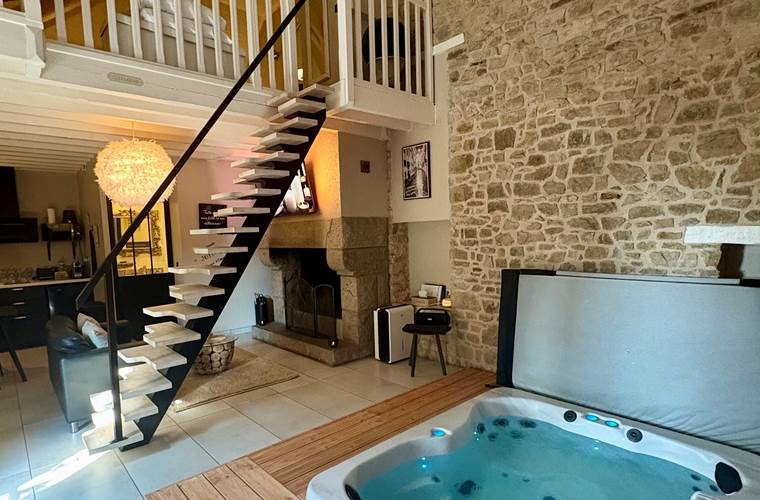 Jacuzzi haut de gamme 4 places assises