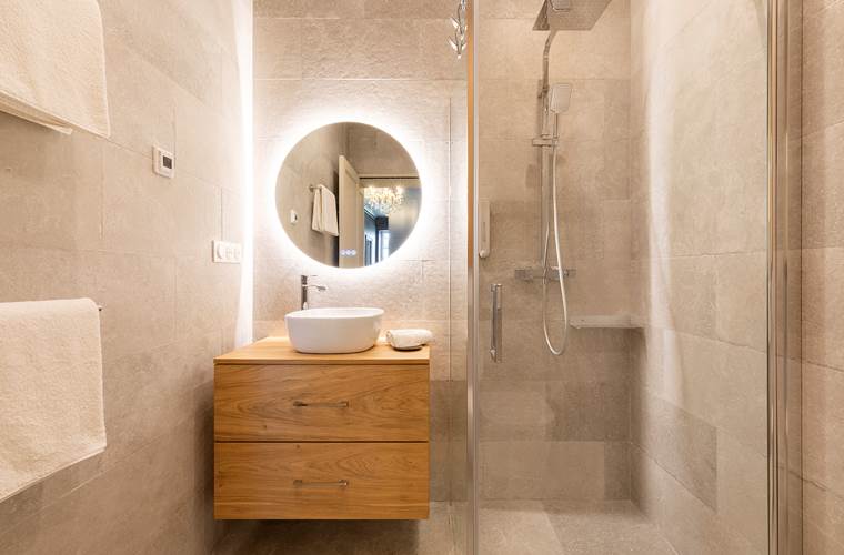 La salle de bain, coin douche