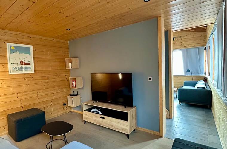 Le 4YOULODGE offre deux salons, vue panoramique et salon télévision