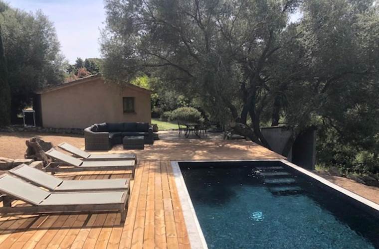 Exterieur piscine Funtana 2
