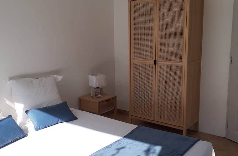 chambre avec lit en 160