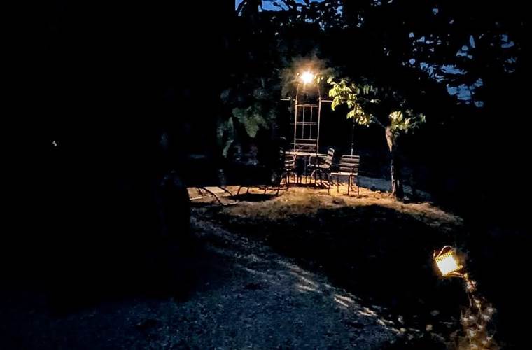 lumières solaires vue de nuit