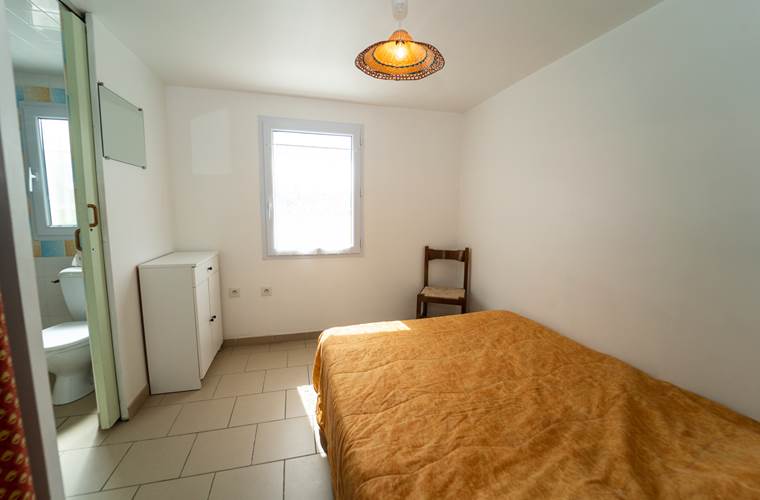 chambre avec salle d'eau