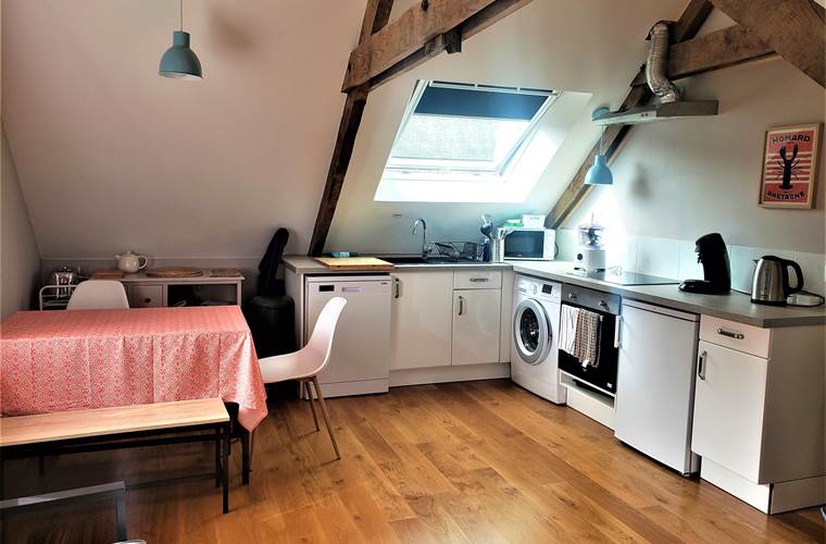 Cuisine équipée / salle à manger