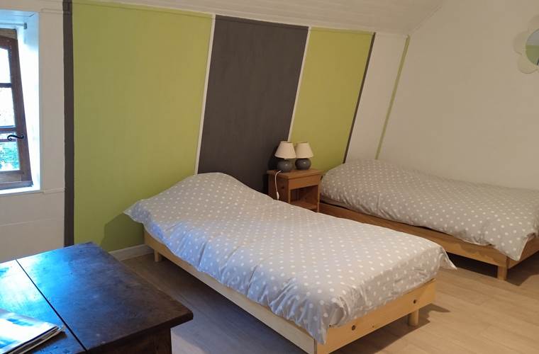 chambre souvigne 2 lits