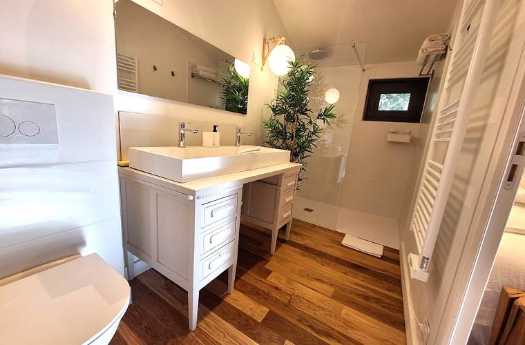 Salle de bain privative, douche à l'italienne