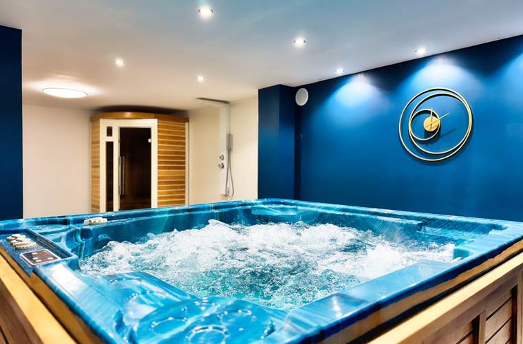 Spa privatif avec jacuzzi et sauna infrarouge – Spa Le Magnolia