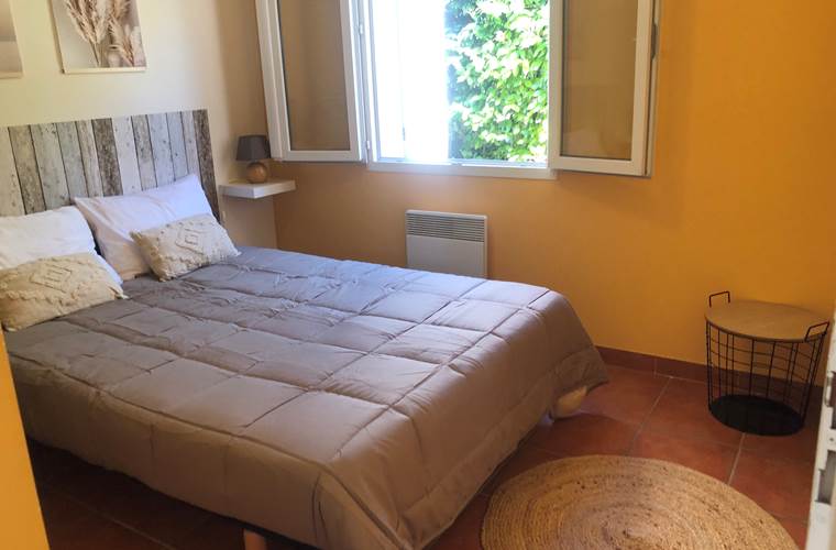 Les Mazets du Rouret - 1 chambre adultes Pin Parasol