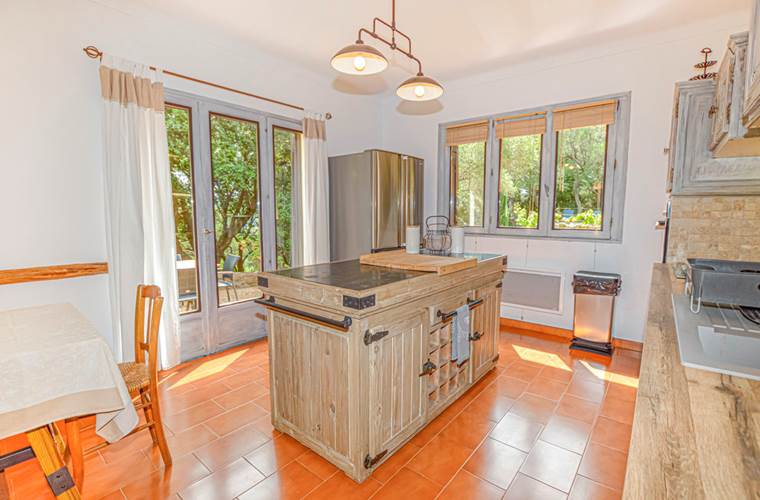 fko460_kitchen_01
