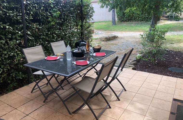 Les Mazets du Rouret - terrasse du Micocoulier
